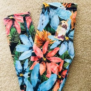 THE CLASSIC Tropical Athleisure LEGGINGS S NWT